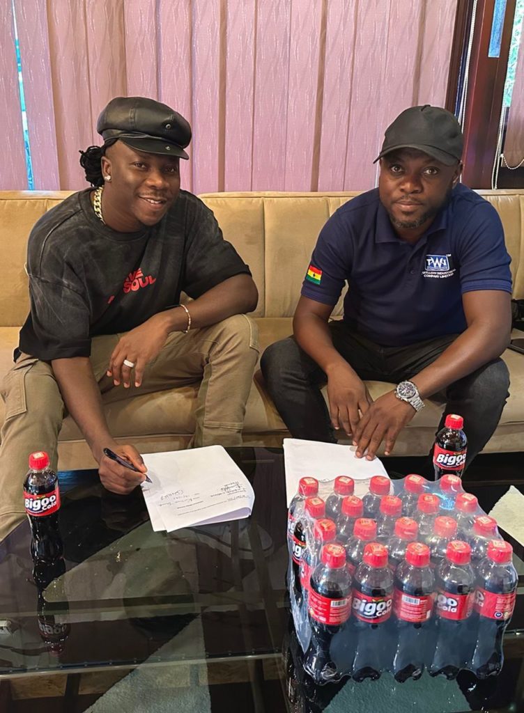 Twellium Ghana Ltd Welcomes Stonebwoy as Brand Ambassador for Bigoo ...